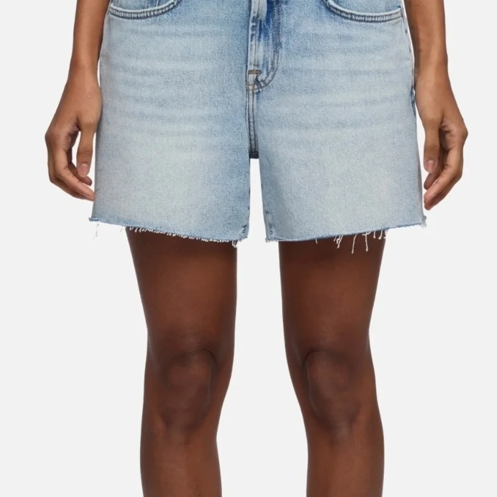 7 For All Mankind Light Blue Denim Shorts MONROE long Shorts